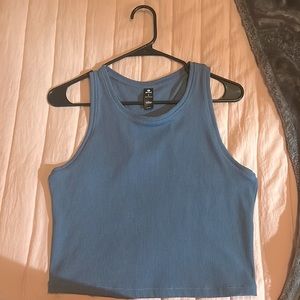Nice and stretchy blue top!